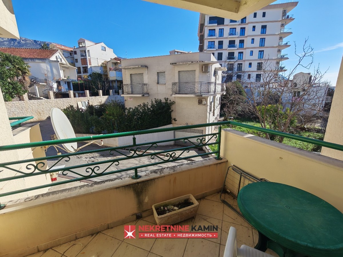 Two-Bedroom Apartment Just 100 m from Splendid, Bečići, Budva